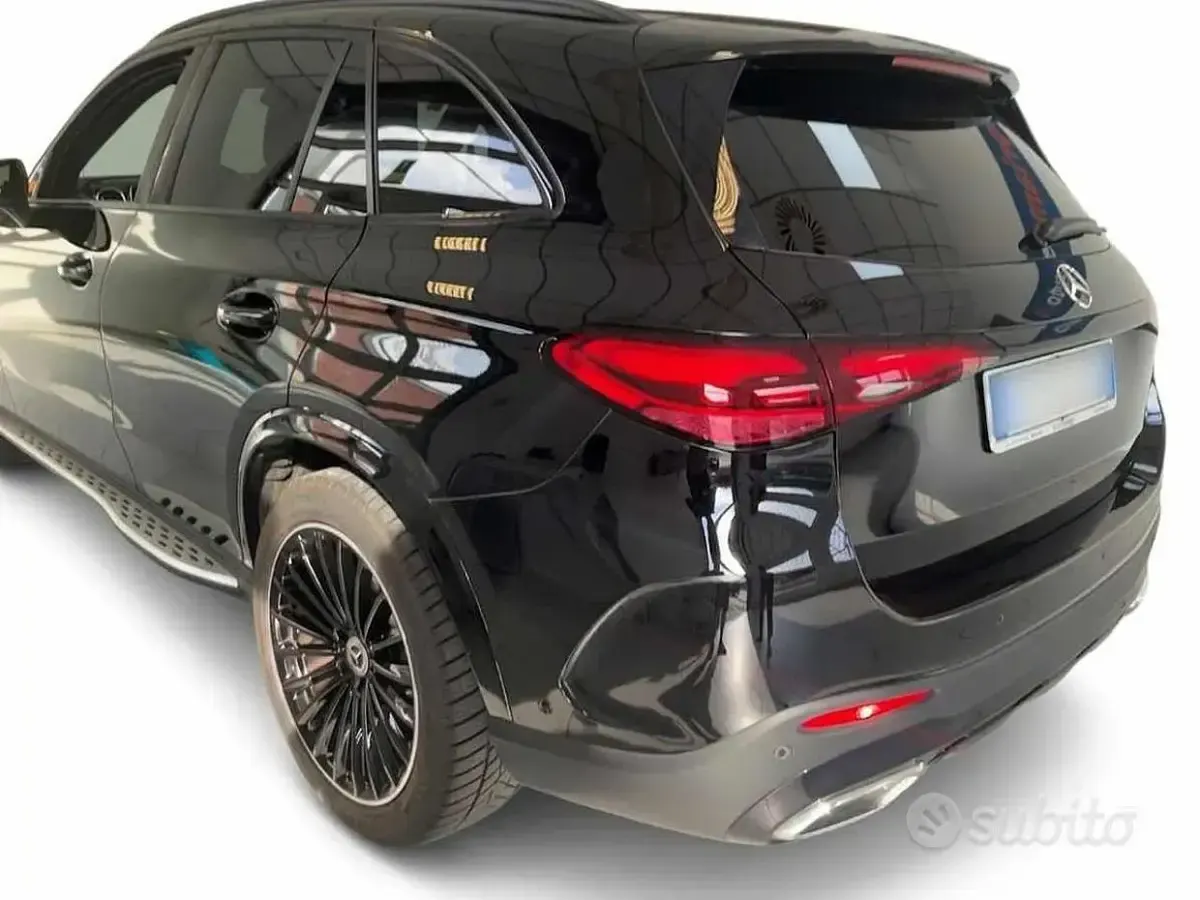 Usata Mercedes GLC220 AMG line 197 CV (144 kW) 2023 Nero SUV