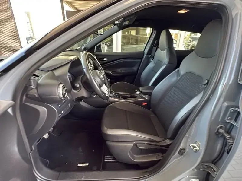 Usata Nissan Juke 114 CV (83 kW) 2023 Grigio SUV