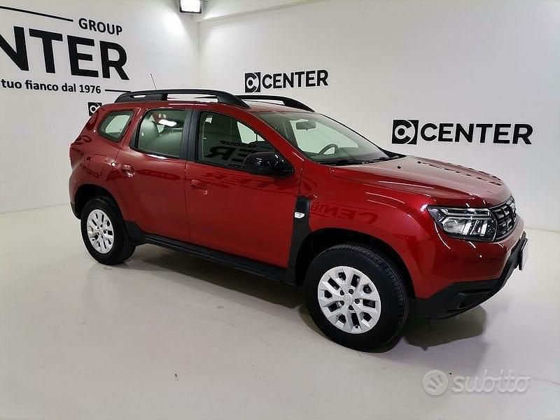 Usata Dacia Duster Comfort 101 CV (74 kW) 2022 Rosso SUV