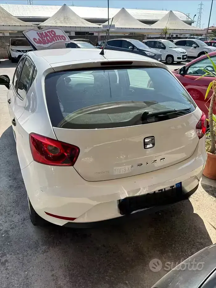 Usata Seat Ibiza Style 85 CV (62 kW) 2012 Bianco Berlina