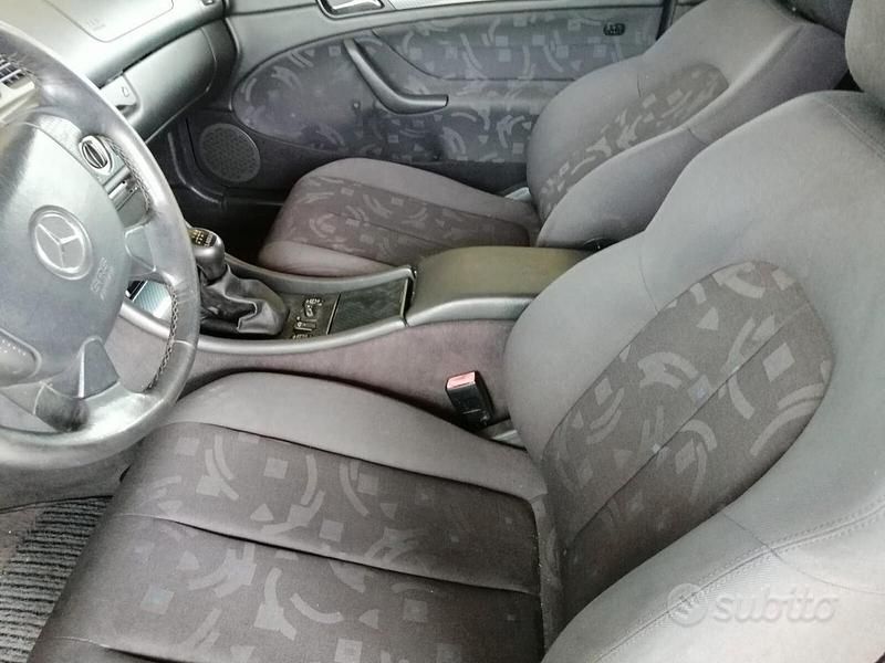 Usata Mercedes CLK200 Elegance 136 CV (100 kW) 1999 Blu Coupé