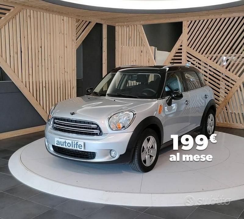 Grigio Usata 2016 Mini Cooper D Countryman Business SUV | 14.250 € (Molto cara) - Immagine 1/4