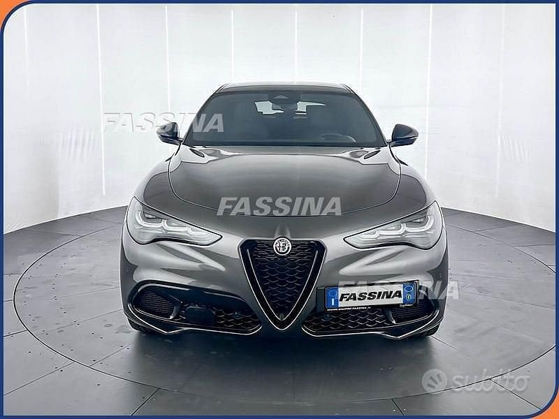 Nuova Alfa Romeo Stelvio 210 CV (154 kW) 2025 Grigio SUV