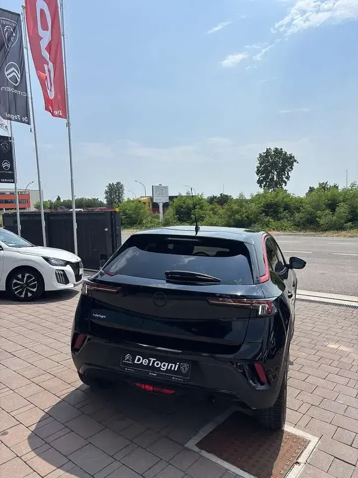Usata Opel Mokka GS Line 131 CV (96 kW) 2021 Bianco SUV