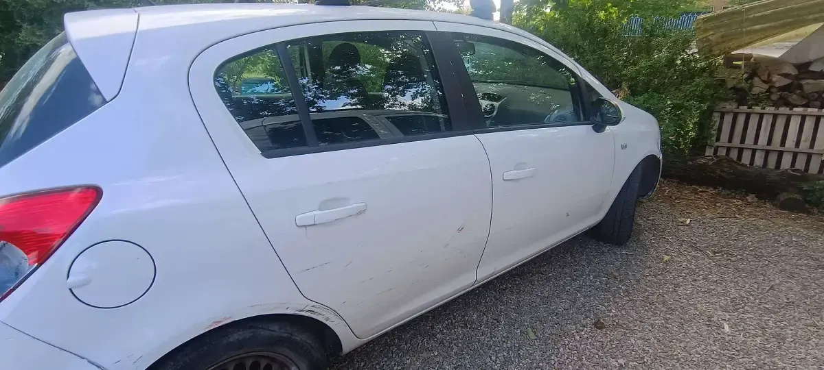 Usata Opel Corsa Club 80 CV (58 kW) 2013 Bianco Utilitaria