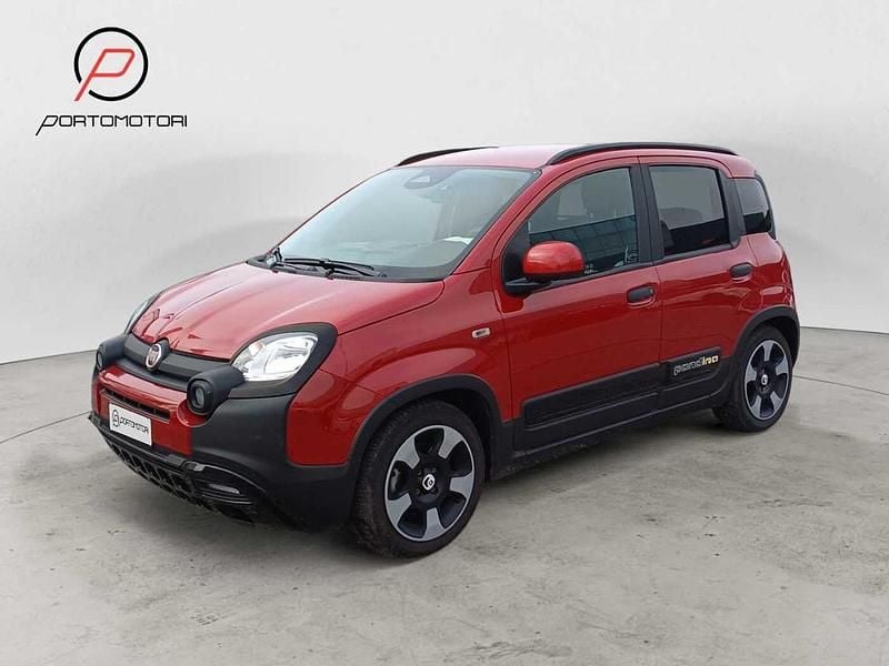 Usata Fiat Panda Cross Cross 69 CV (50 kW) 2025 Rosso Utilitaria