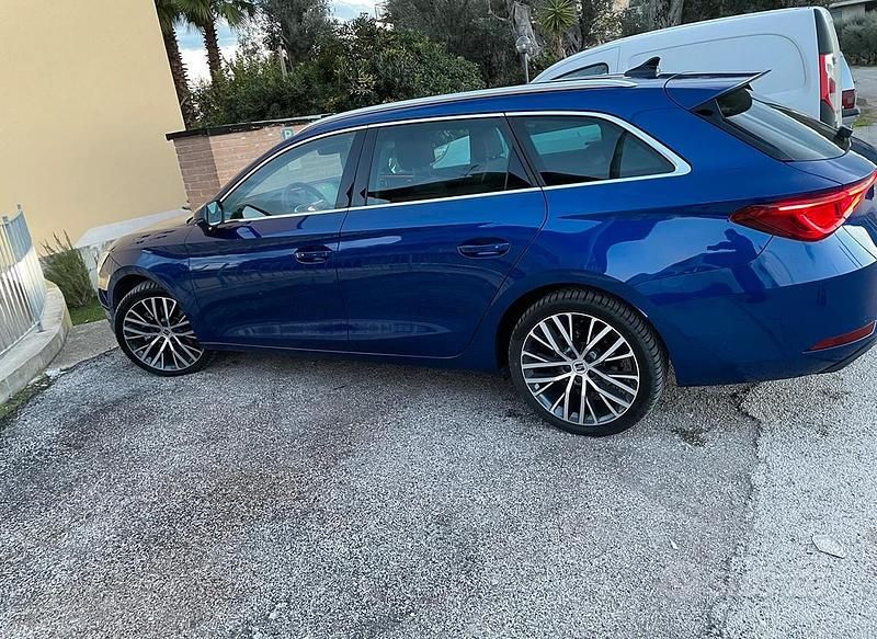 Usata Seat Leon 180 CV (132 kW) 2020 Blu Station wagon