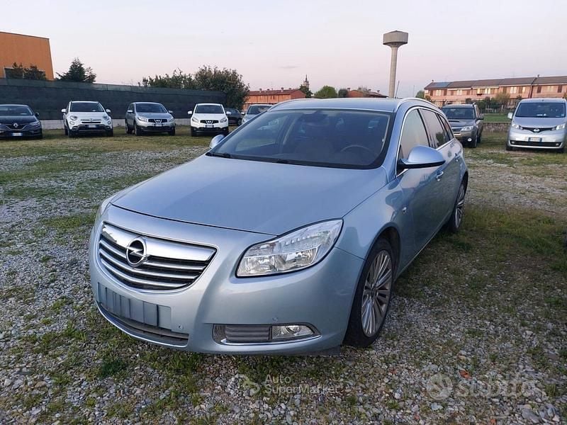Usata Opel Insignia Cosmo 140 CV (102 kW) 2013 Grigio Station wagon