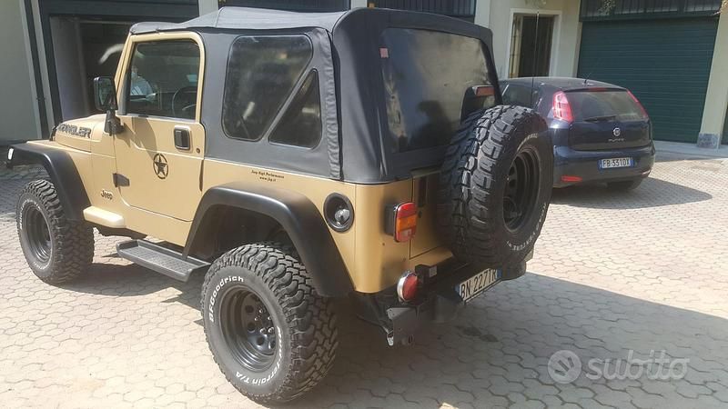 Usata Jeep Wrangler 2001 SUV