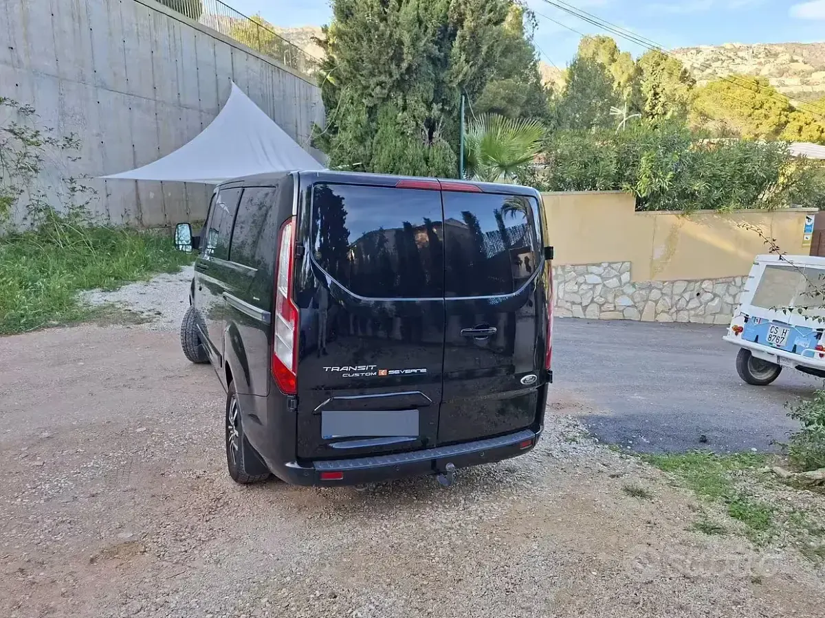 Usata Ford Transit Custom 131 CV (96 kW) 2017 Nero Furgone