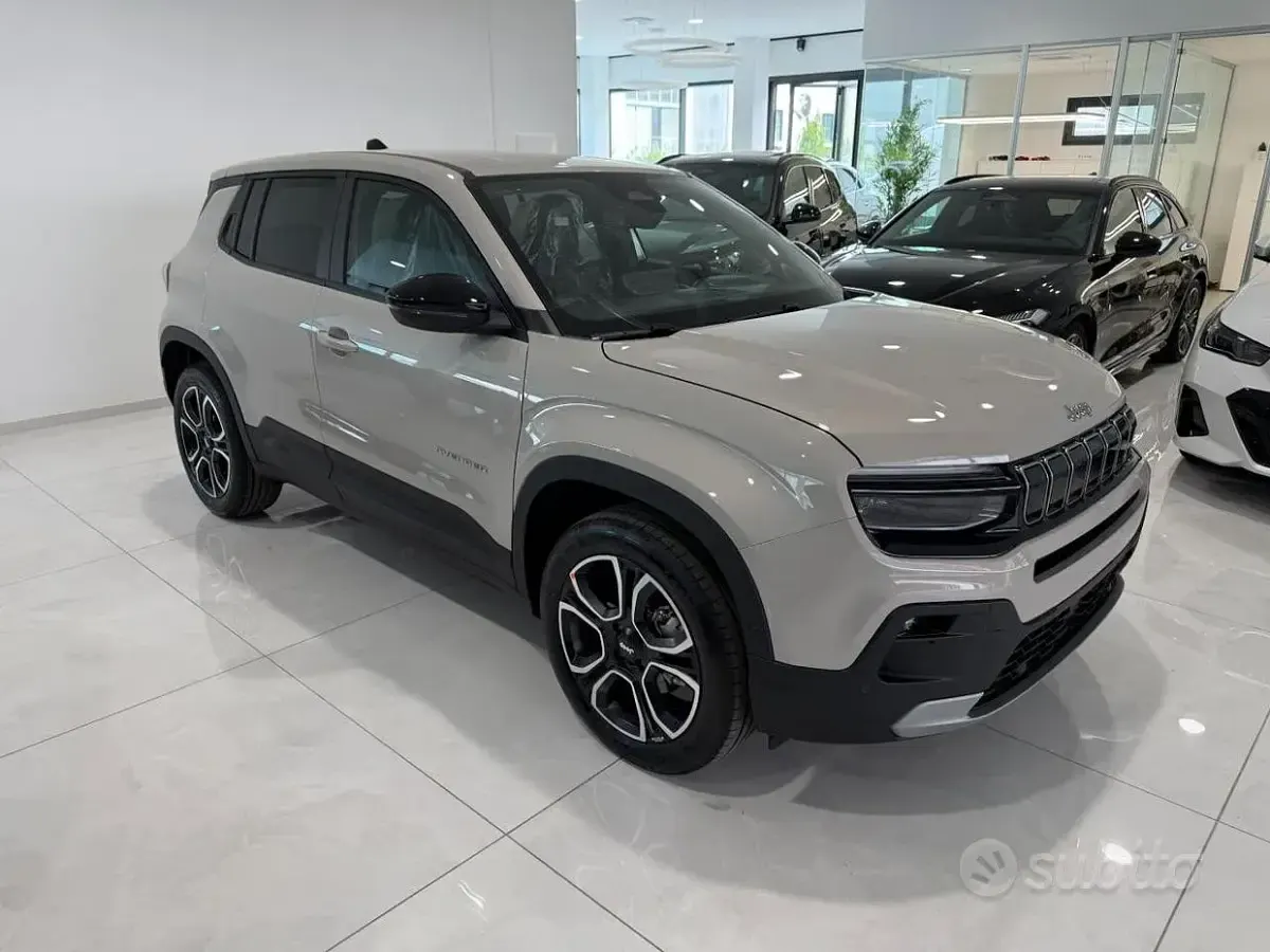 Nuova Jeep Avenger Summit 101 CV (74 kW) 2026 Beige SUV