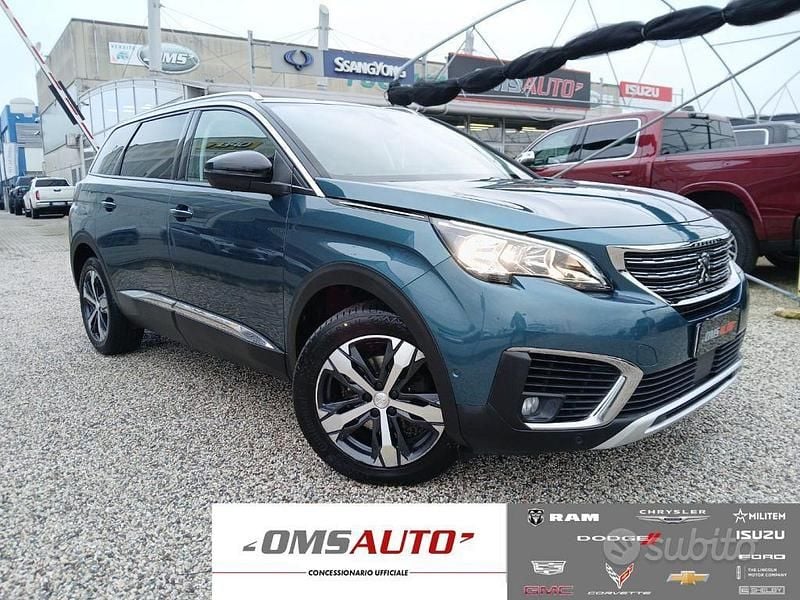 Usata Peugeot 5008 Allure 131 CV (96 kW) 2020 Verde SUV