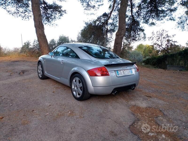 Usata Audi TT 179 CV (131 kW) 2000 Grigio Coupé