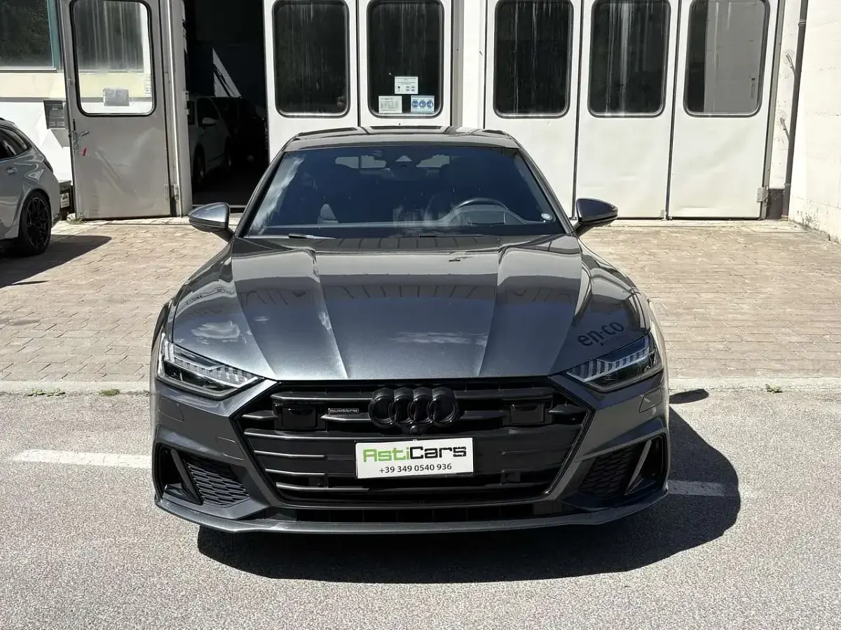 Usata Audi A7 Sportback S-Line 286 CV (210 kW) 2018 Daytonagrau perleffekt Utilitaria