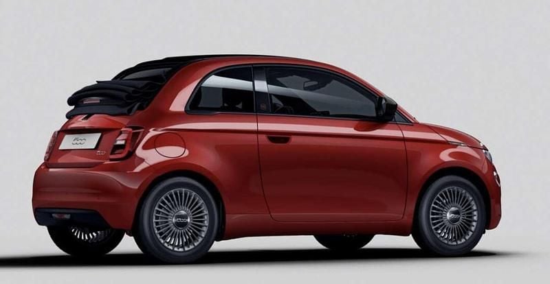 Usata Fiat 500e Red 42 kW (58 CV) 2025 Rosso Cabrio