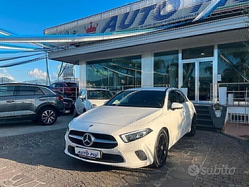Bianco Usata 2021 Mercedes A180 Premium Tre volumi | 23.999 € (Super prezzo) - Immagine 1/4