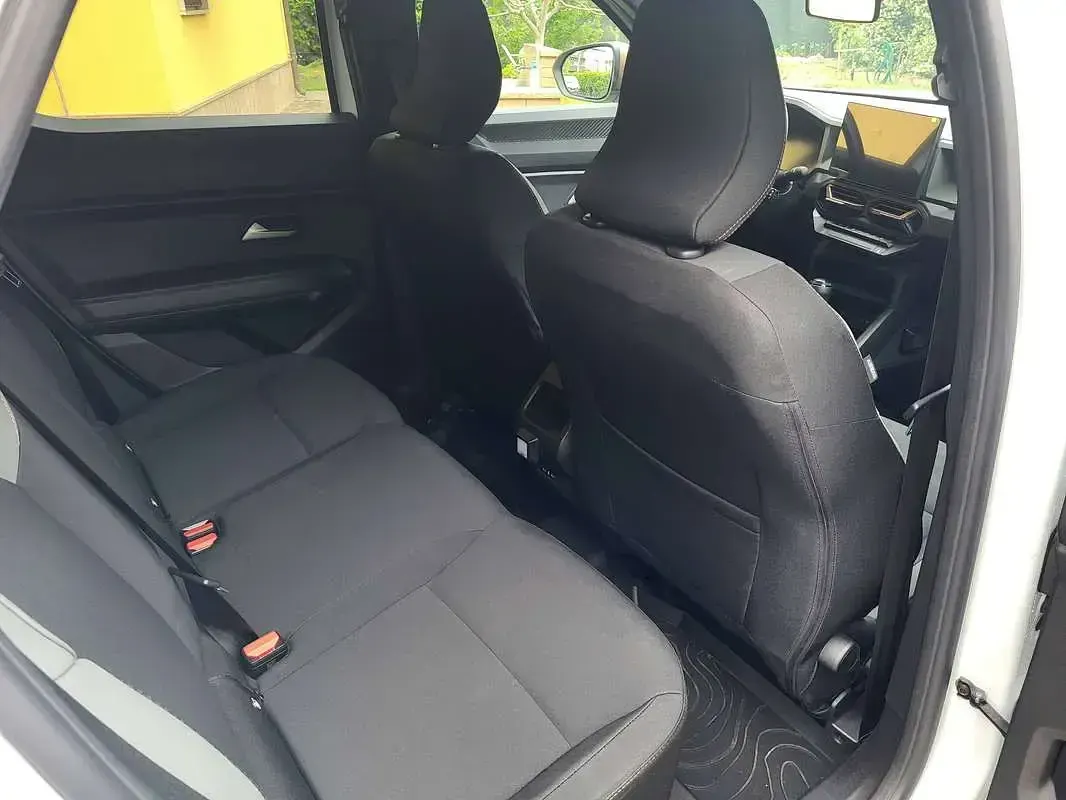 Usata Dacia Duster Extreme 131 CV (96 kW) 2024 Bianco SUV