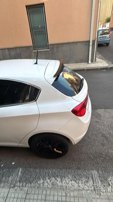 Usata Alfa Romeo Giulietta 120 CV (88 kW) 2016 Bianco Berlina