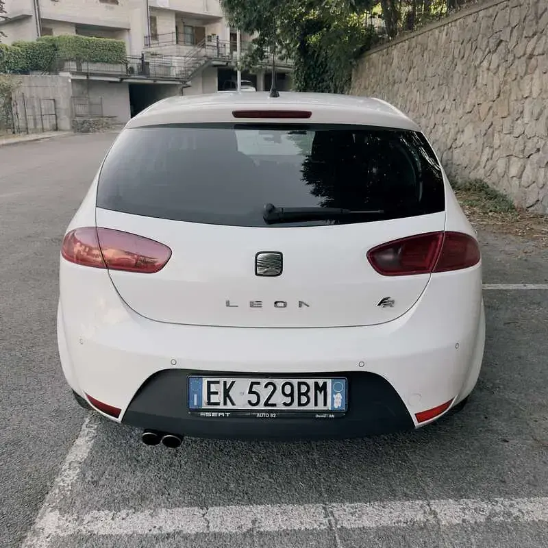 Usata Seat Leon FR 170 CV (125 kW) 2011 Utilitaria