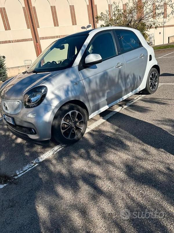 Usata Smart ForFour Passion 2017 Utilitaria