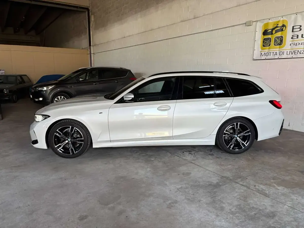 Usata BMW 320 M Sport 184 CV (135 kW) 2023 Bianco Station wagon
