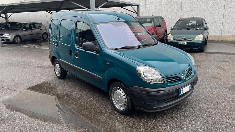 Verde Usata 2005 Nissan Kubistar Premium Edition | 3490 € - Immagine 1/4