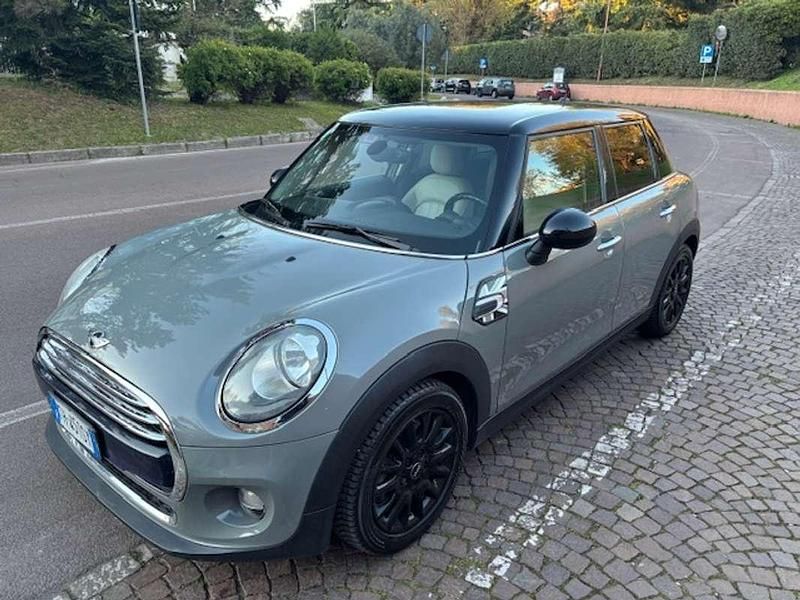 Usata Mini Cooper Seven 136 CV (100 kW) 2017 Grigio Utilitaria