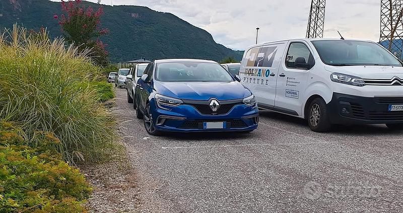 Usata Renault Mégane GT Line GT 205 CV (150 kW) 2018 Blu Utilitaria