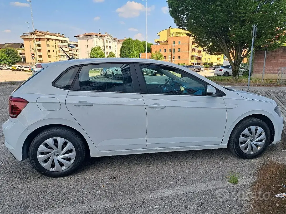 Usata VW Polo Trendline 90 CV (66 kW) 2019 Bianco Utilitaria