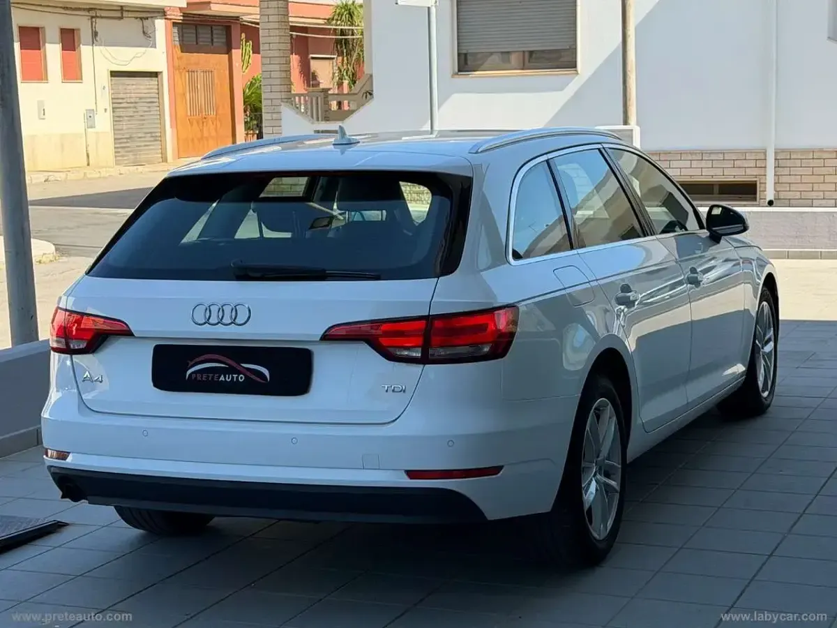 Usata Audi A4 Sport 122 CV (89 kW) 2017 Bianco Station wagon