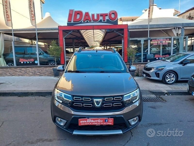 Marrone Usata 2020 Dacia Sandero Comfort Tre volumi | 11.500 € (Buon prezzo) - Immagine 1/4