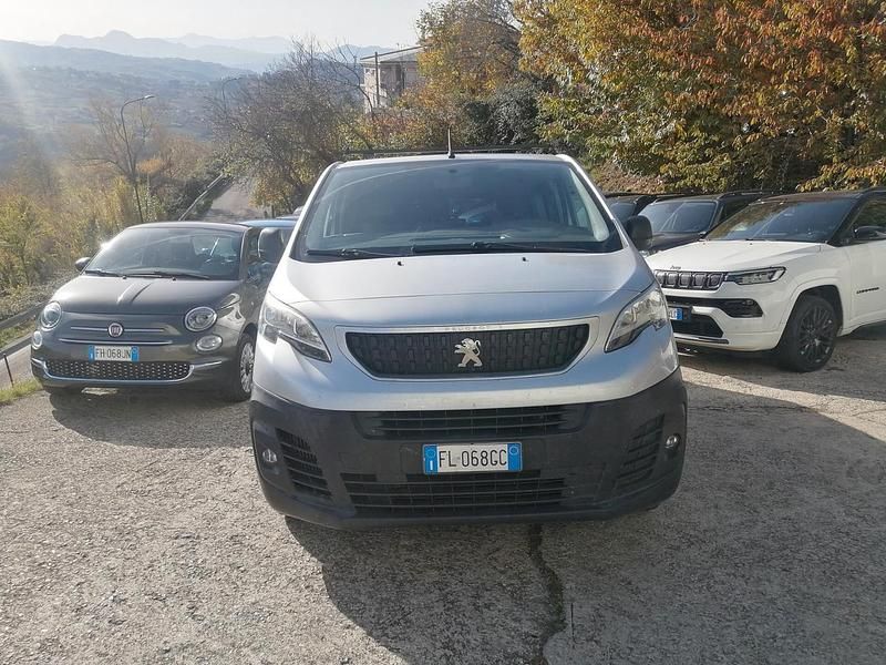 Usata Peugeot Expert 115 CV (84 kW) 2017 Argento Furgone