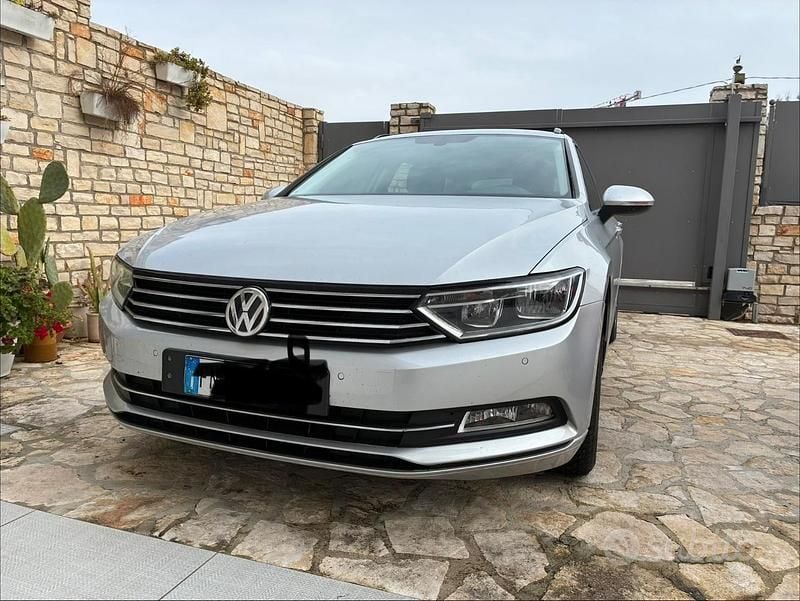 Usata VW Passat 120 CV (88 kW) 2018 Grigio Station wagon