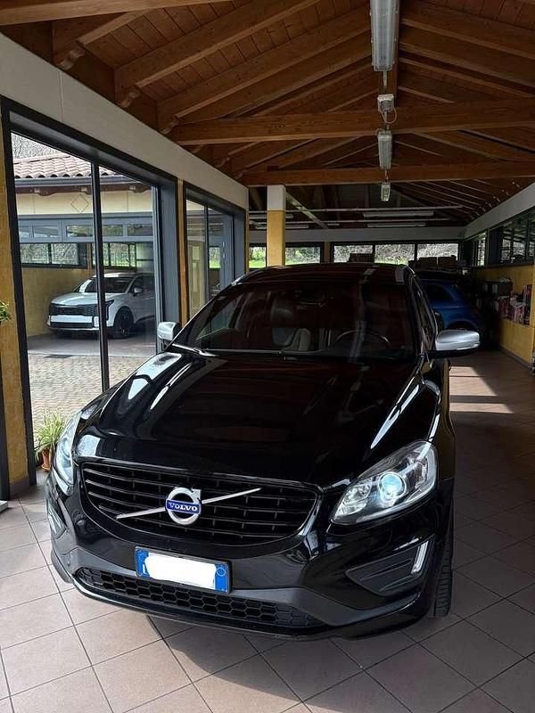 Usata Volvo XC60 R-Design Momentum 190 CV (139 kW) 2016 Other SUV