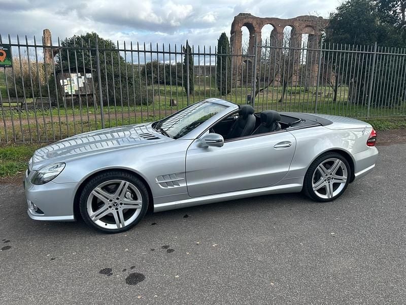 Usata Mercedes SL350 AMG 315 CV (231 kW) 2009 Argento Cabrio