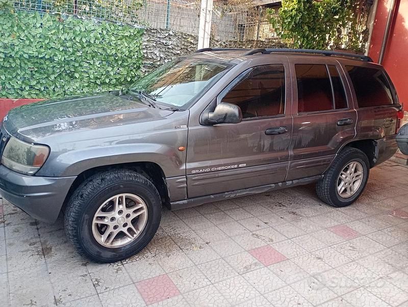 Usata Jeep Grand Cherokee 2003 Grigio SUV