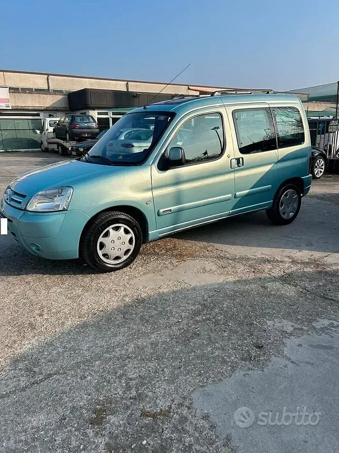 Usata Citroën e-Berlingo 90 CV (66 kW) 2004 Blu Monovolume