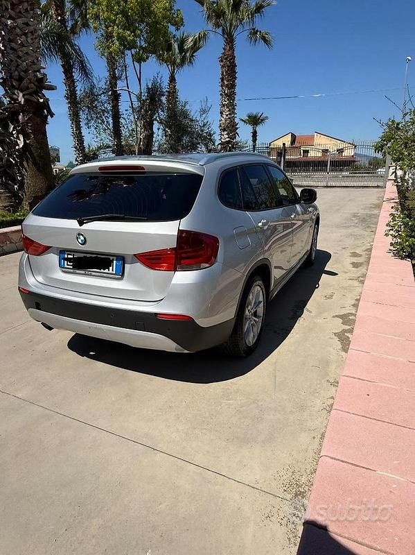 Usata BMW X1 143 CV (105 kW) 2011 Grigio SUV
