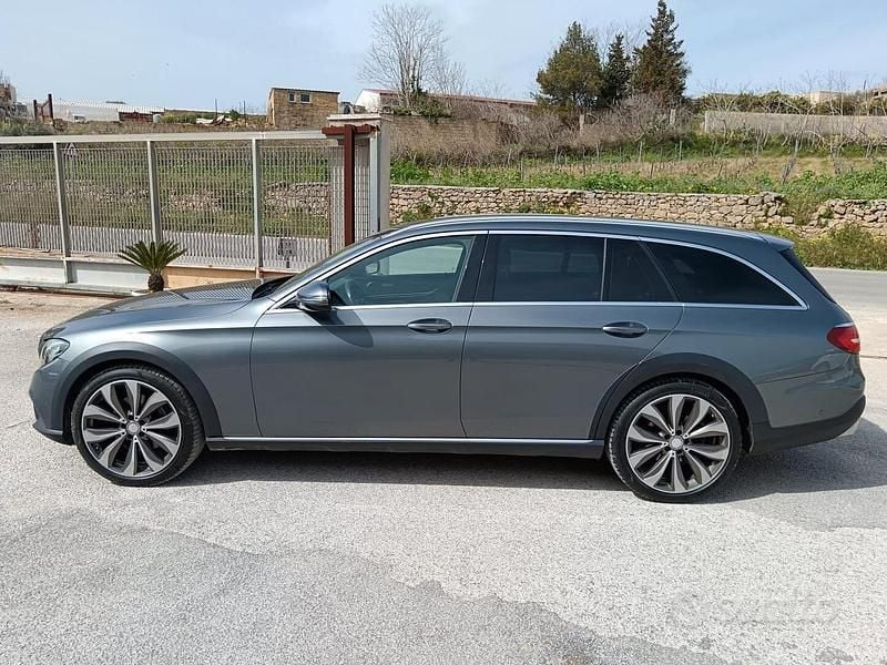 Usata Mercedes E220 2017 Grigio Station wagon