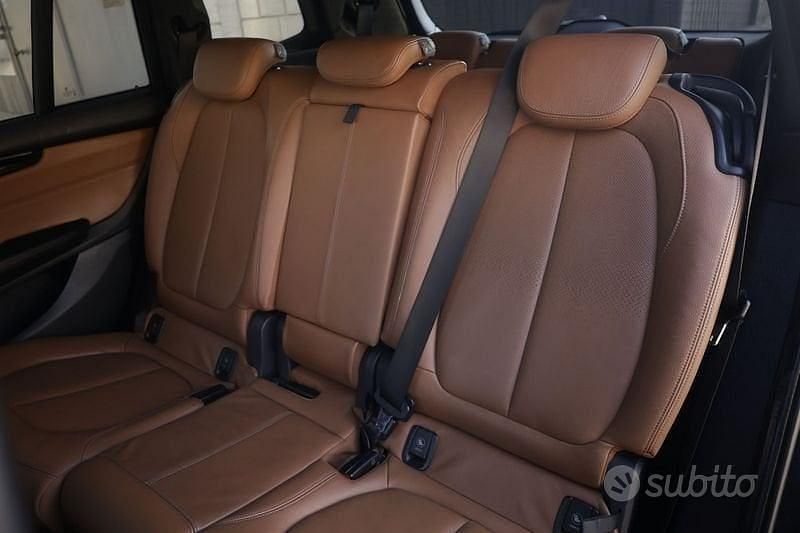 Usata BMW 216 Active Tourer Luxury Line 116 CV (85 kW) 2016 Nero Monovolume