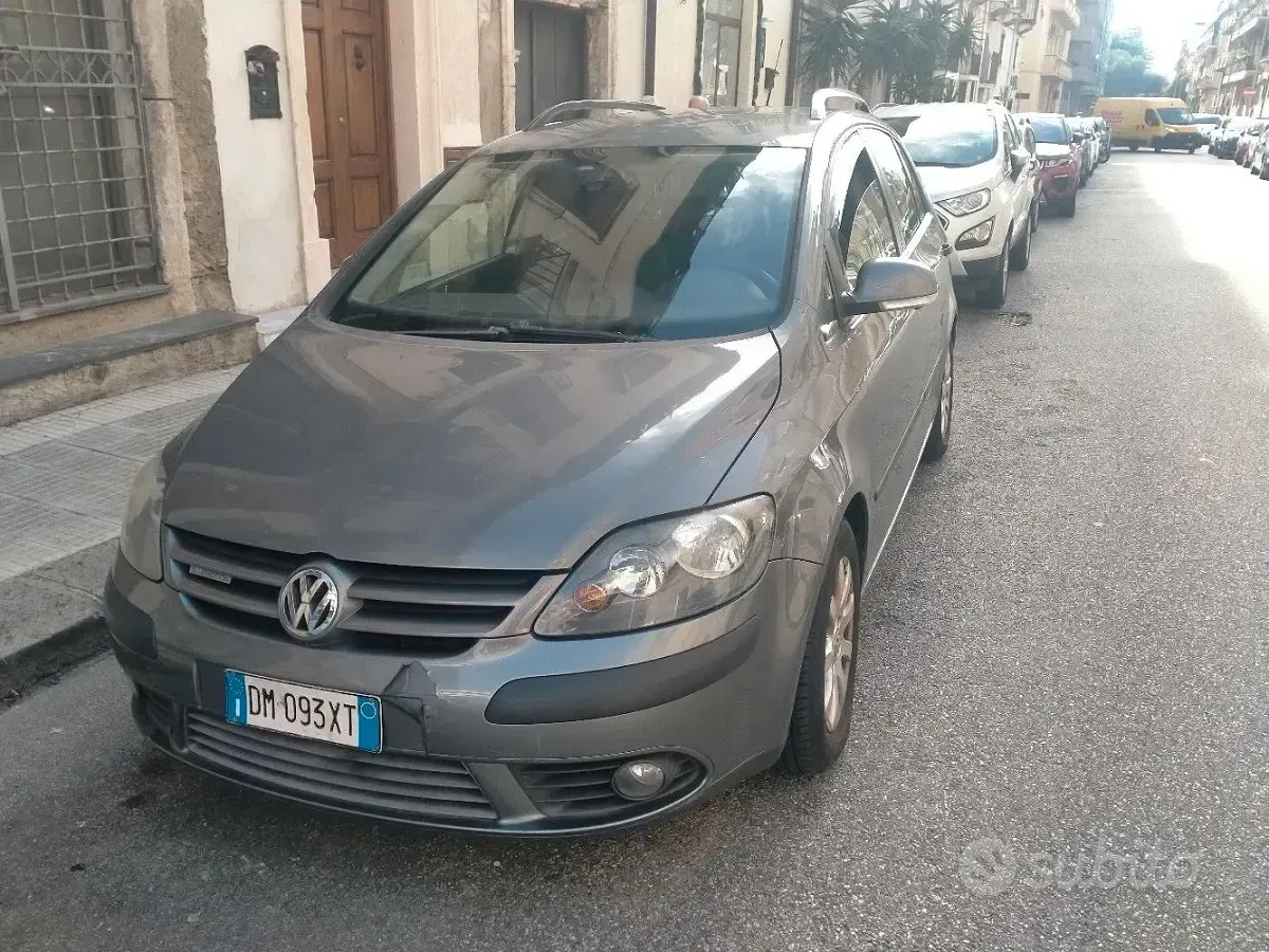 Usata VW Golf Plus 105 CV (77 kW) 2008 Grigio Monovolume
