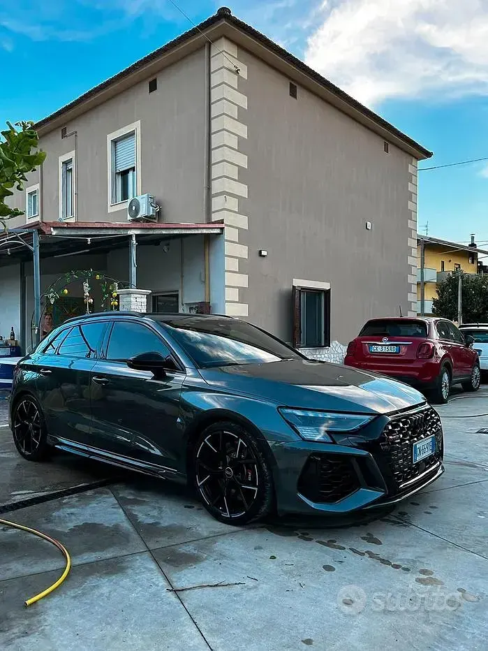 Usata Audi RS3 400 CV (294 kW) 2023 Grigio Berlina