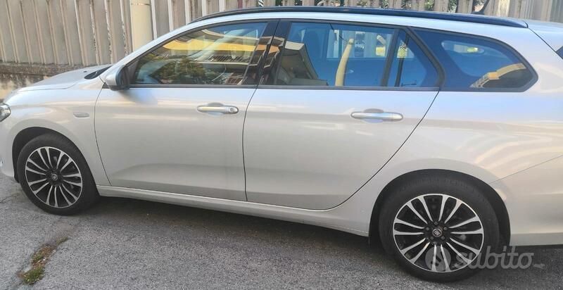 Grigio Usata 2021 Fiat Tipo Station wagon | 14.000 € (Buon prezzo) - Immagine 1/4