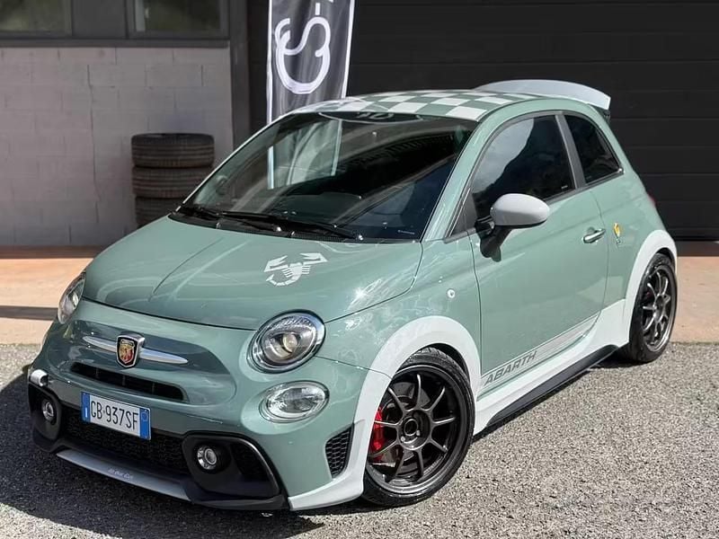Usata Abarth 695 180 CV (132 kW) 2020 Verde Utilitaria