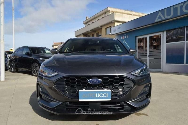 Usata Ford Focus ST-Line 125 CV (91 kW) 2024 Magnetic grey Berlina