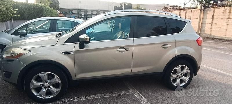 Usata Ford Kuga Titanium 136 CV (100 kW) 2009 Grigio SUV