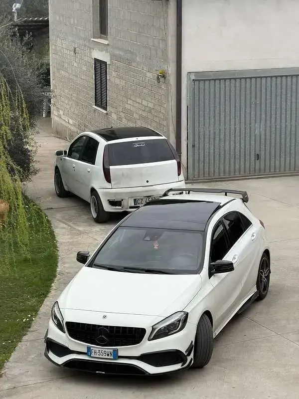 Usata Mercedes A180 Premium 109 CV (80 kW) 2017 Utilitaria