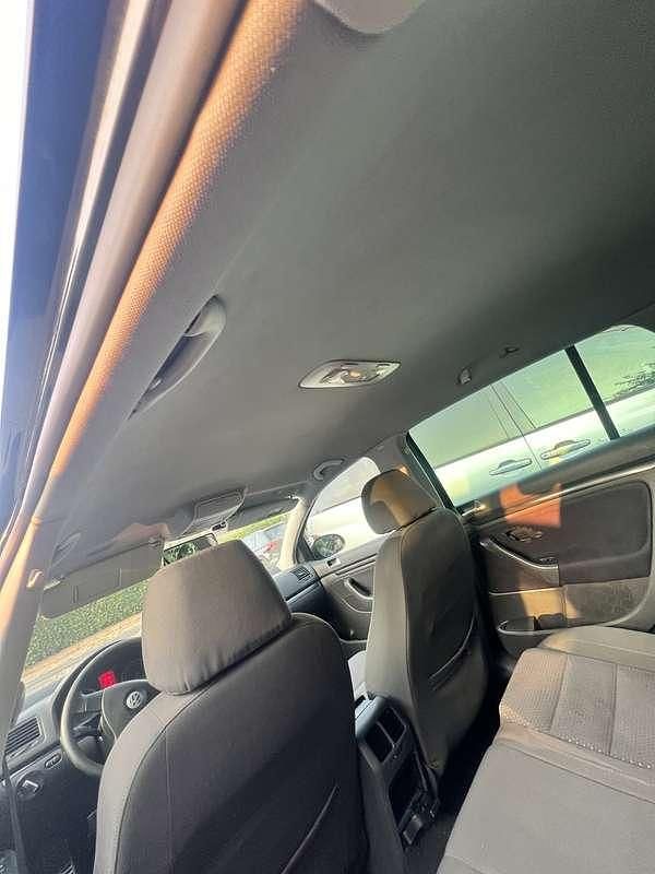 Usata VW Golf V Trendline 105 CV (77 kW) 2007 Berlina