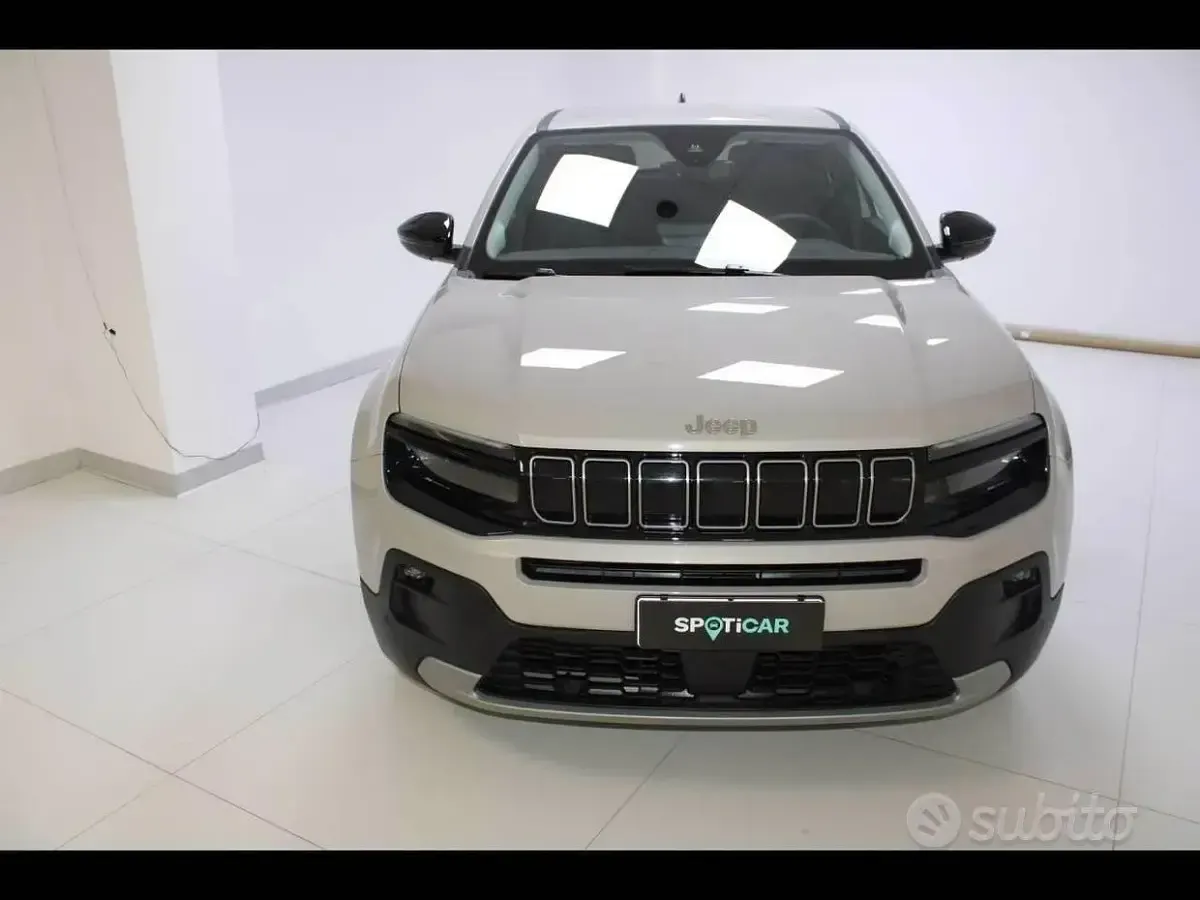 Usata Jeep Avenger Summit 61 kW (84 CV) 2025 SUV