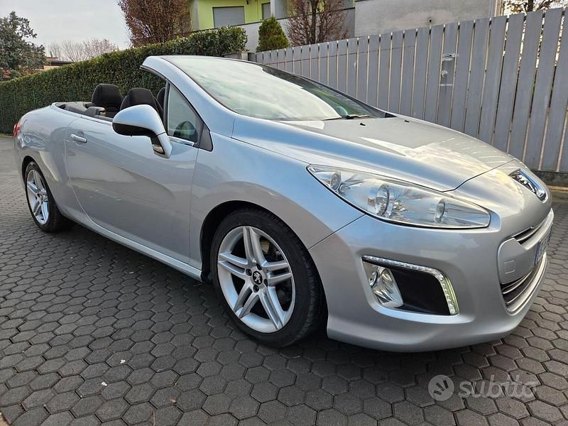 Usata Peugeot 308 CC Allure 163 CV (119 kW) 2012 Argento Cabrio